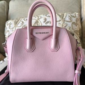 Givenchy Antigona small textured-leather